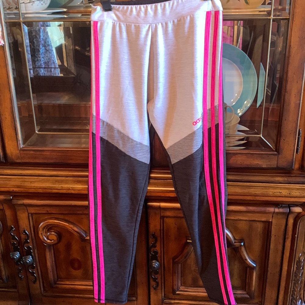 Adidas leggings